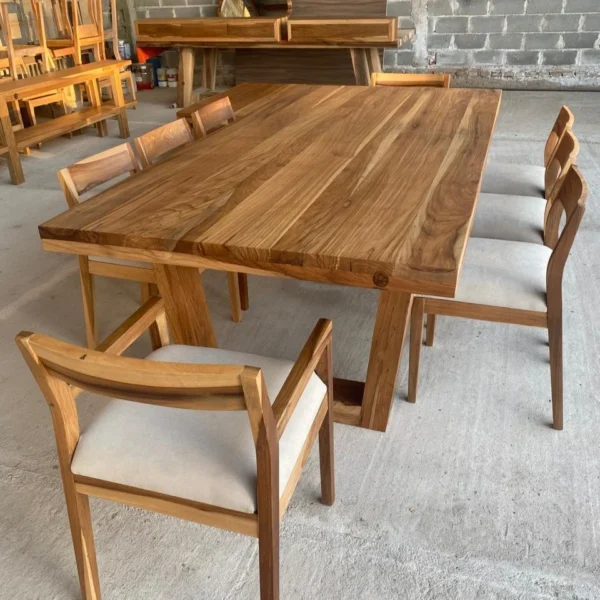 Mesa GRIEGA madera maciza de peteribi | REDBLACK | ESTILO HOGAR